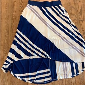 DONATED    Bordeaux striped skirt